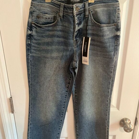 Liverpool Blue Ankle Cropped Jeans with Vintage Appeal - Picture 15 of 16